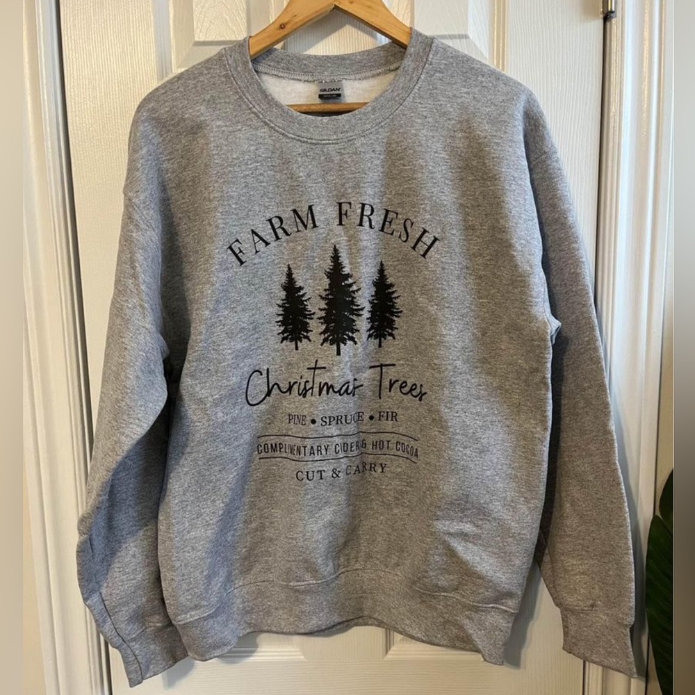 NWOT Farm Fresh Christmas Trees Pullover Sweater